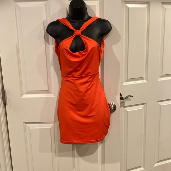 XS Superdown Orange lined Dress - new with tags - Picture 1 of 5